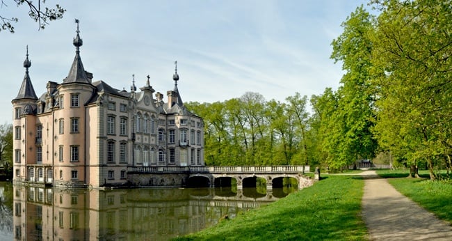 10 of Belgium's Fairytale-Like Chateaus and Palaces
