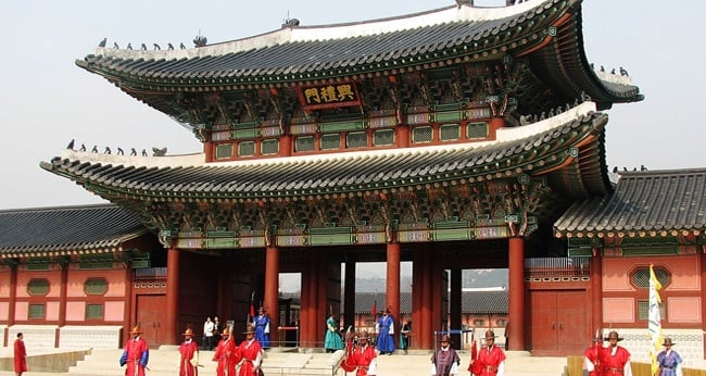 What Do You Know About South Korea's Gyeongbokgung Palace?