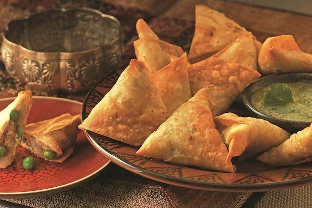 samosa traditional indian food