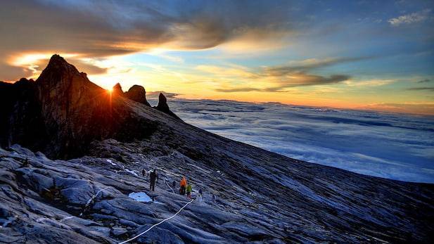 the sunset/sunrise in kinabalu