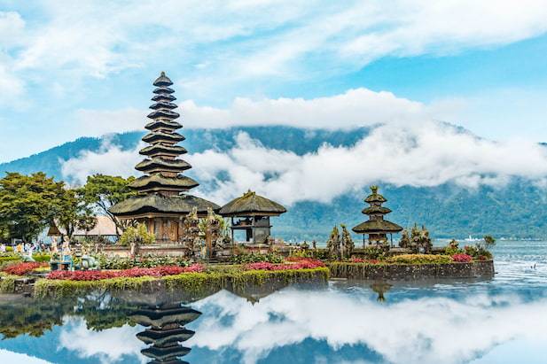 ulun danu beratan temple, danau beratan, bali