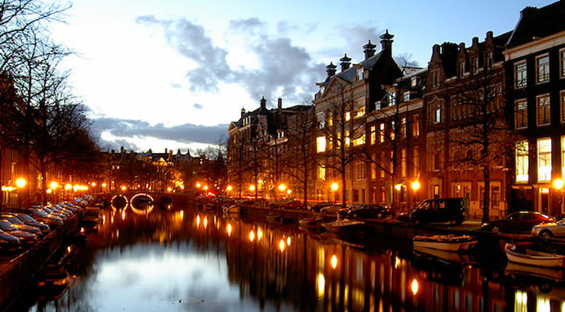 Finding Halal food and restaurants in Amsterdam
