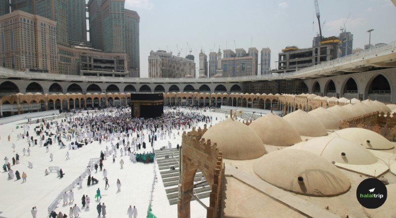 What Not To Do During Umrah and Hajj: 7 Things to Know!