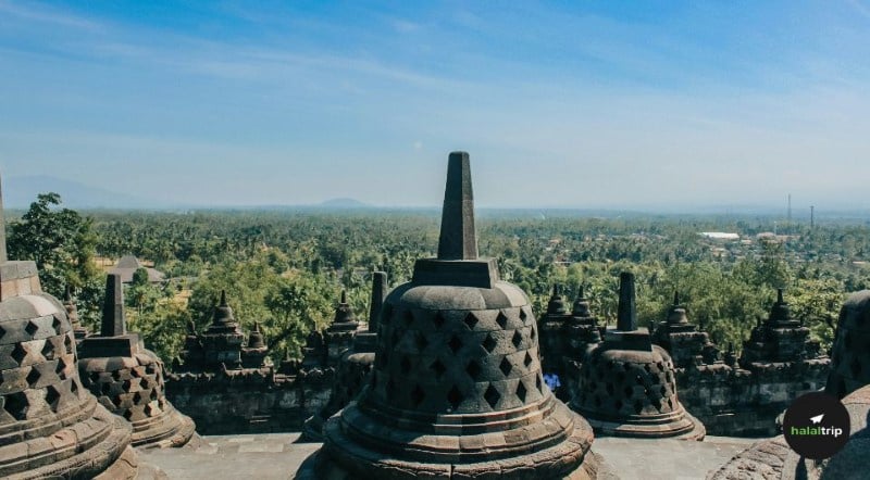 Menjelajahi 5 Destinasi Wisata Indonesia Favorit Wisatawan Domestik di 2024