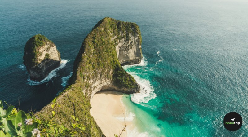 Pantai atau Gunung: 6 Pantai dan Pulau Terindah di Indonesia | Part 1