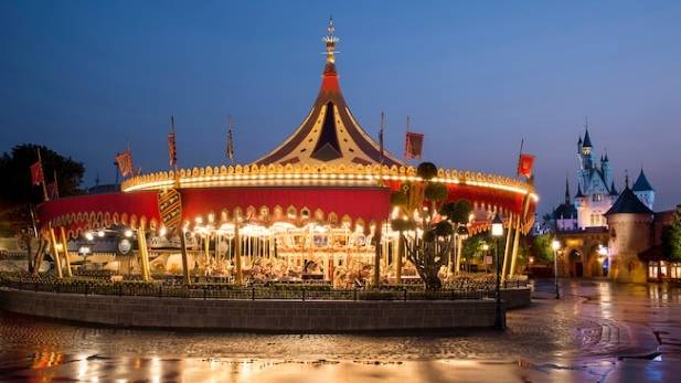 Hong Kong Disneyland Fantasyland Carousel