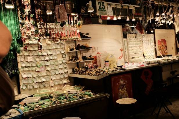 Jade Market Hong Kong Shopping