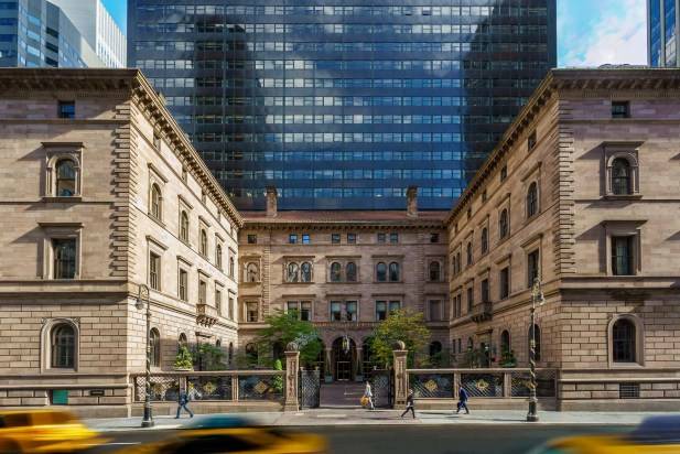 Lotte New York Palace Muslim Friendly Hotel