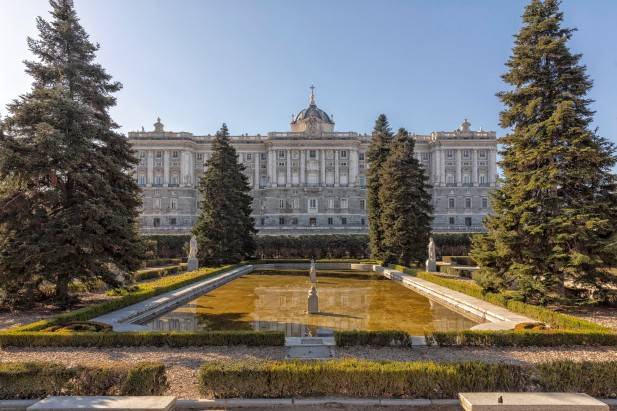 Palacio Real Istana Kerajaan Madrid Spanyol