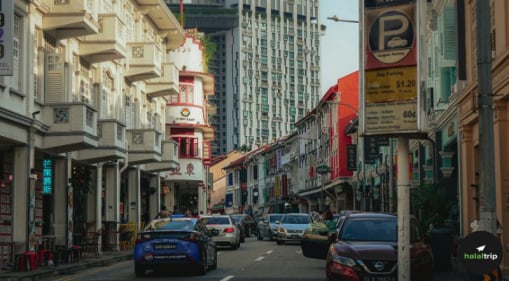 Beyond the Coffee: 4 Iconic Halal Cafe Specialties to Try in Singapore