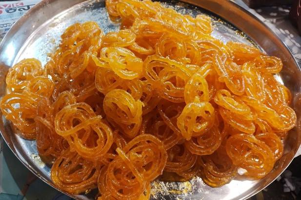 Ramadan Food: Zoolbia Iran