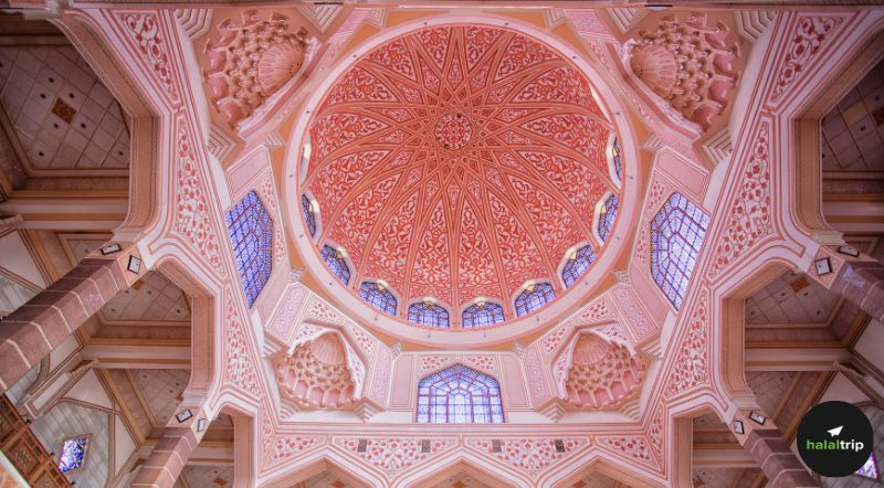 Rosy Reflections: The Most Beautiful Pink Mosques to Visit This Spring