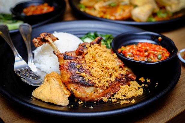 Bebek Goreng Pak Ndut Singapore